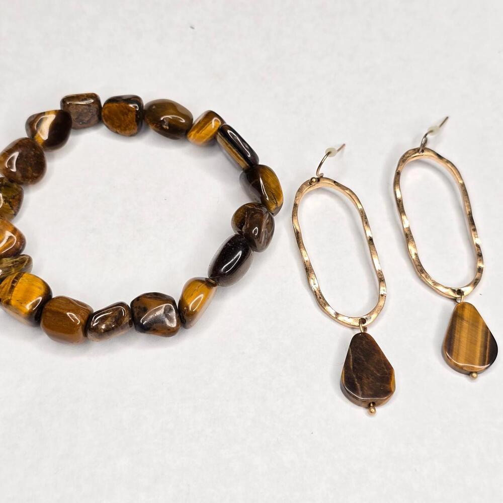 Stunning Tiger Eye Jewelry Set - Bracelet & Earrings